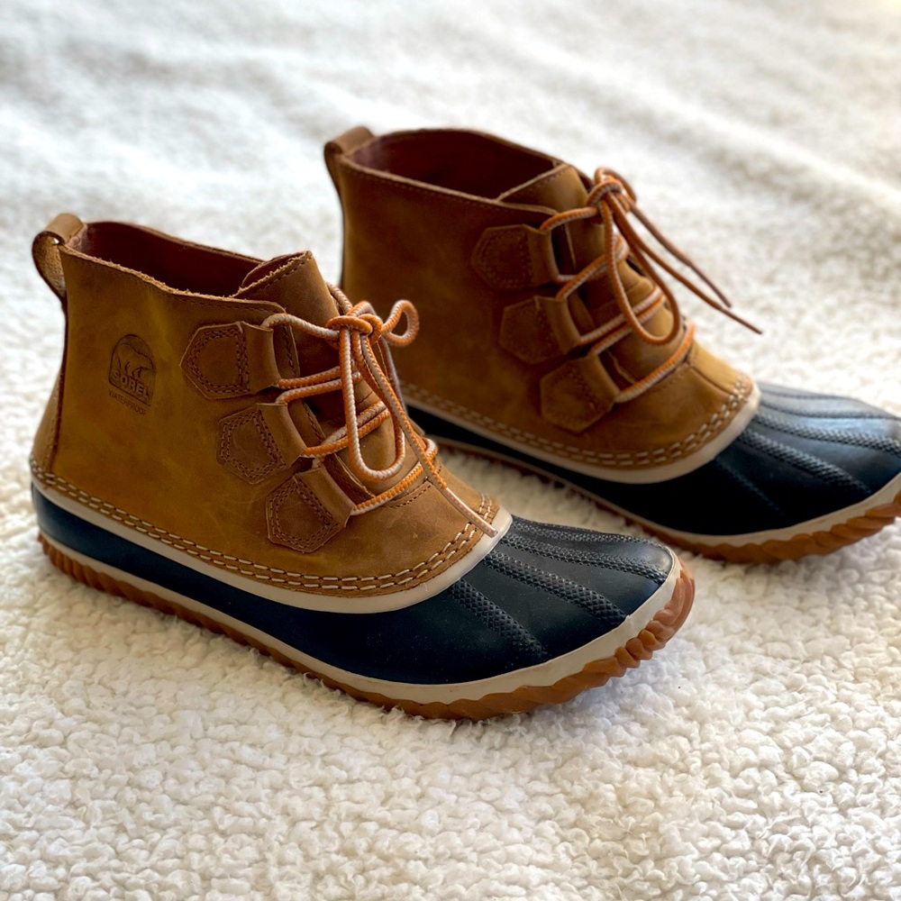 Sorel Waterproof Full-Grain Leather The Out N About Duck Boot